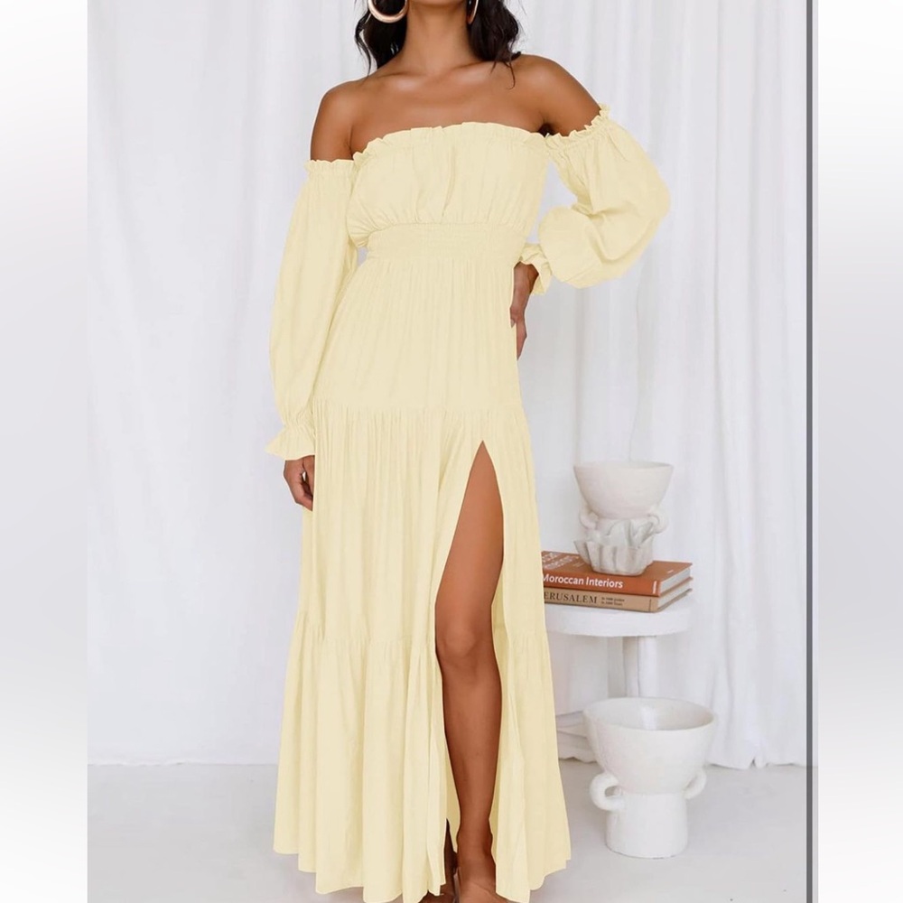 Off-shoulder Maxi Dress